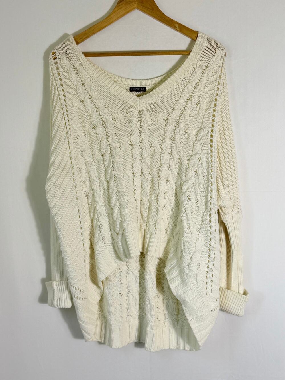 Express Cream Cable Knit Dolman Sleeve Sweater Women’s Medium Cozy Cotton Blend